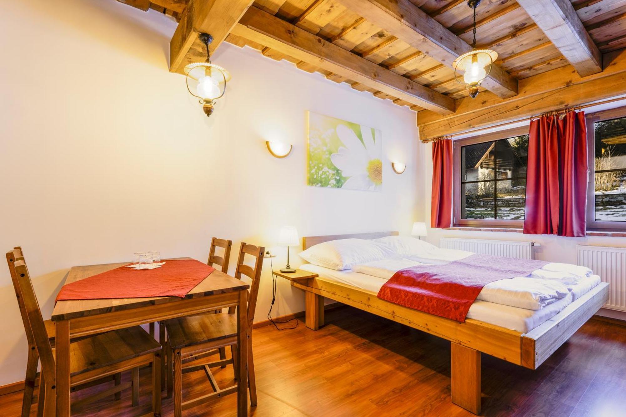 Hotel Leyla ฟริมบูร์ก ภายนอก รูปภาพ