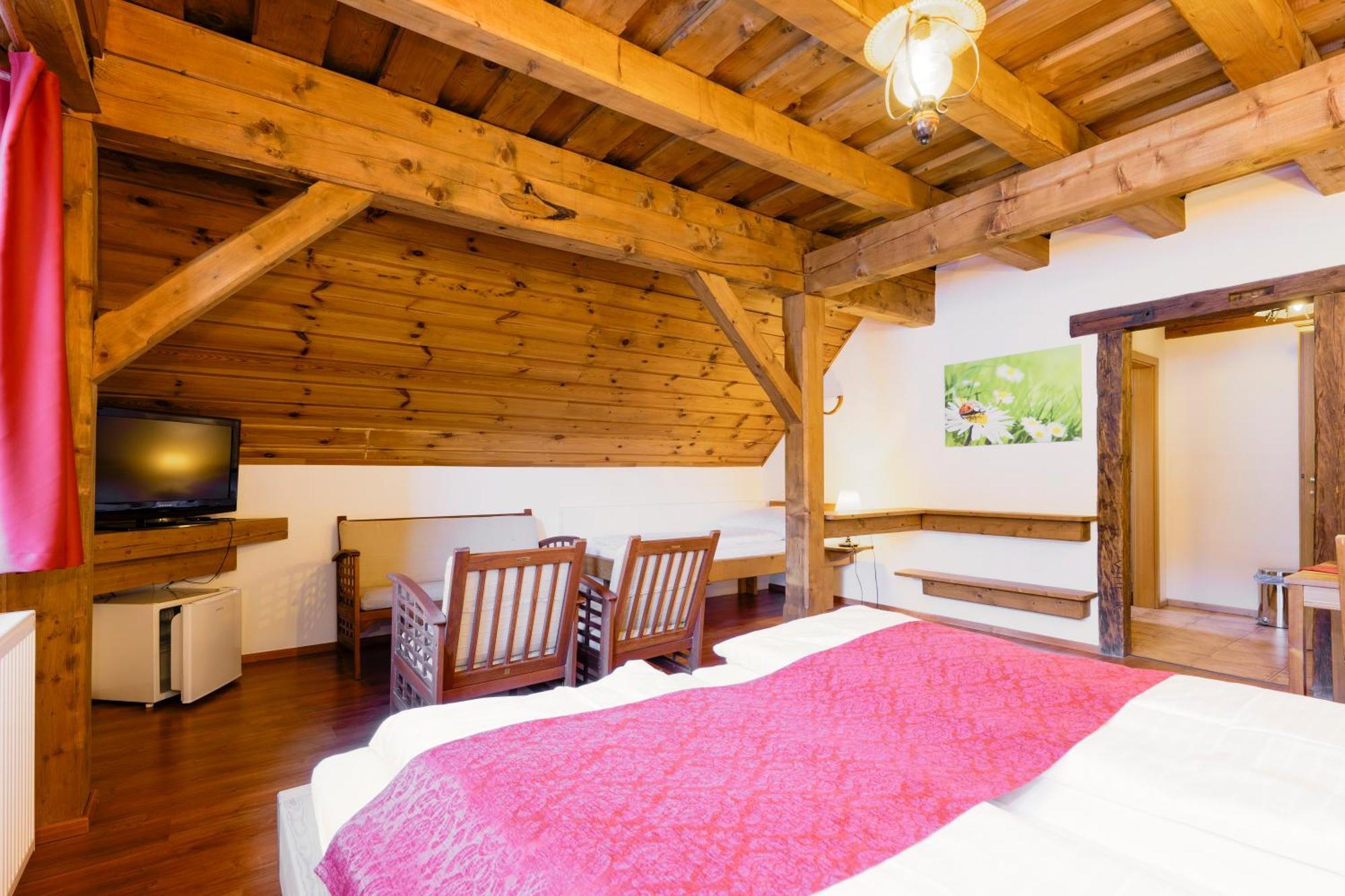 Hotel Leyla ฟริมบูร์ก ภายนอก รูปภาพ