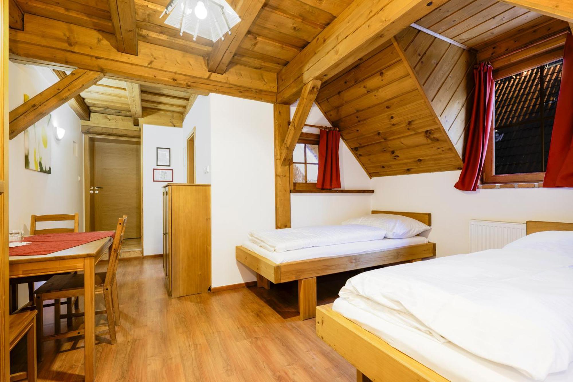 Hotel Leyla ฟริมบูร์ก ภายนอก รูปภาพ