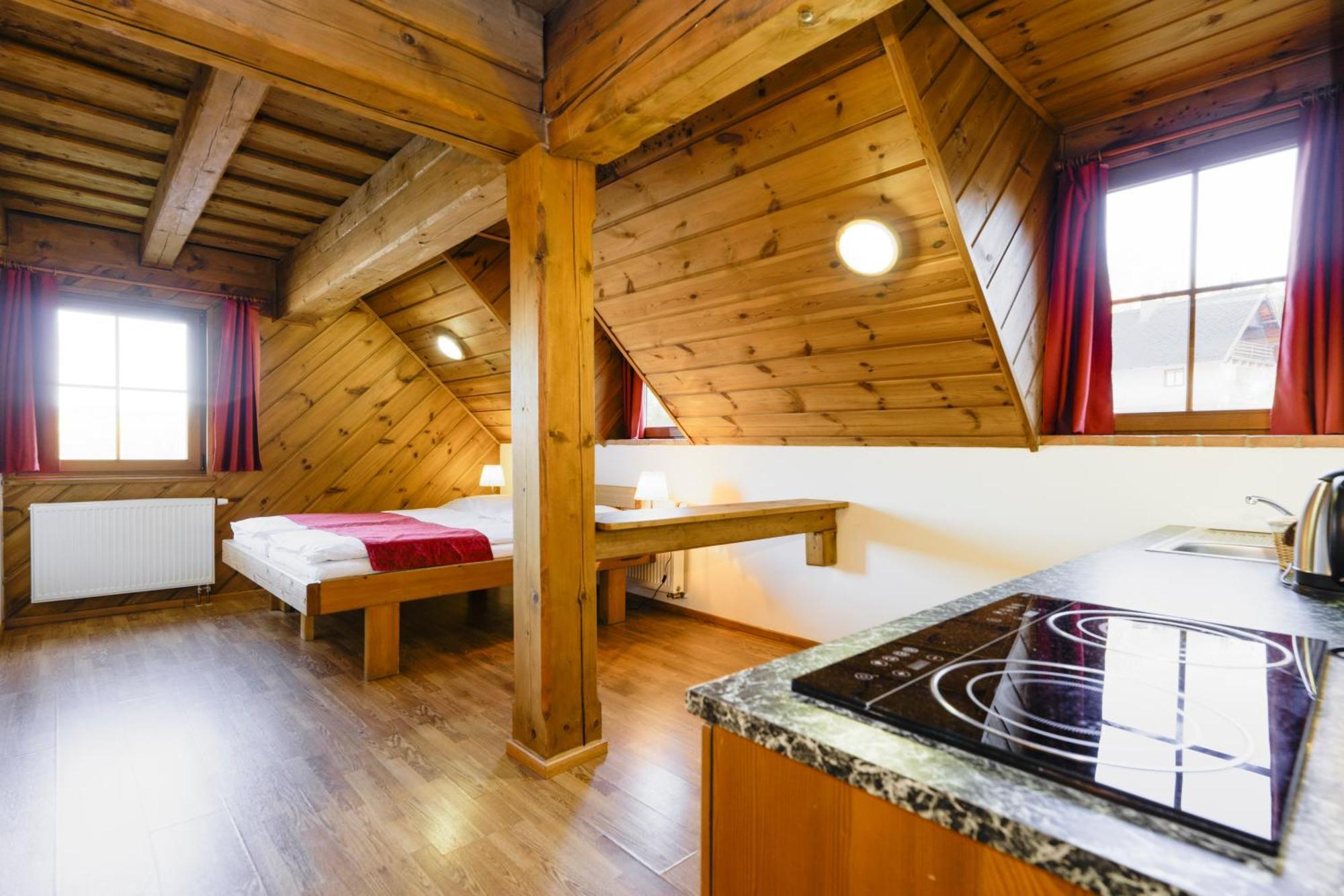 Hotel Leyla ฟริมบูร์ก ภายนอก รูปภาพ