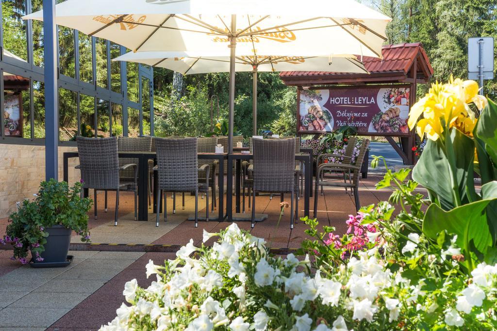 Hotel Leyla ฟริมบูร์ก ภายนอก รูปภาพ